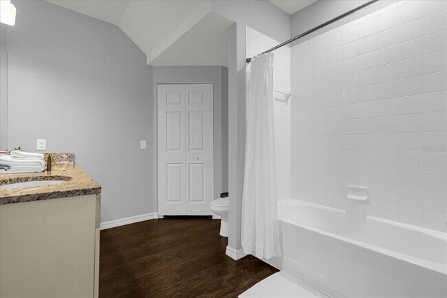 Building Photo - 5350 Diplomat Ct