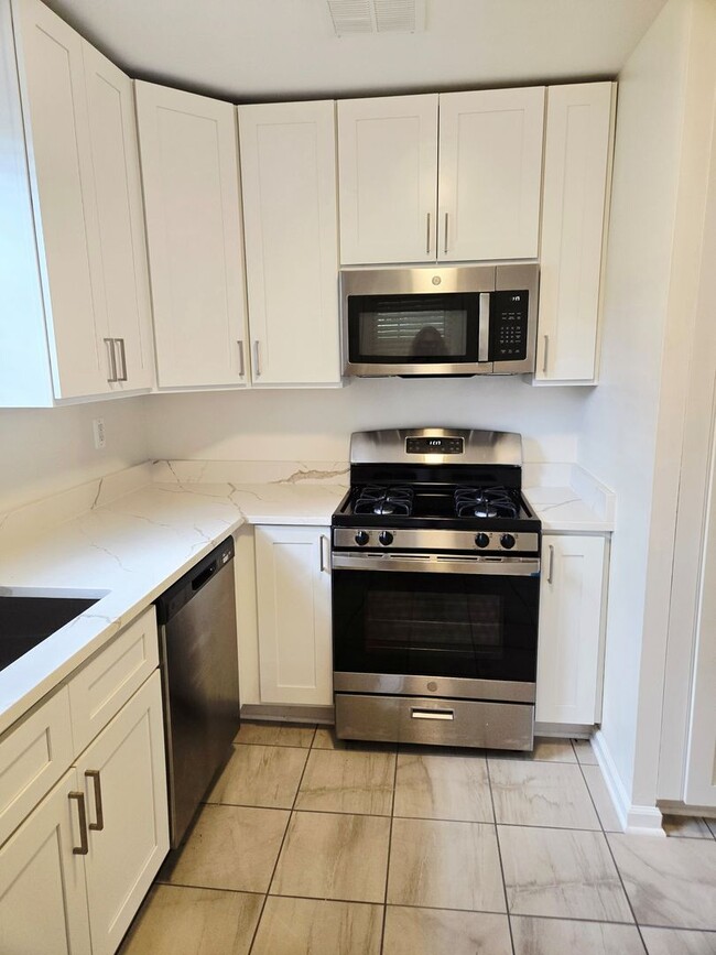 Building Photo - Beautiful Home in Suitland MD