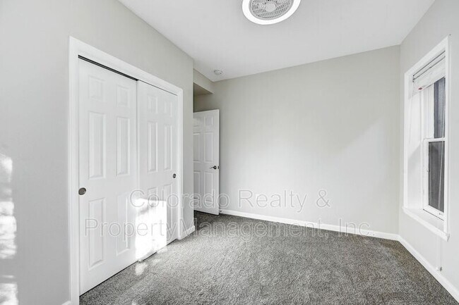 Building Photo - 3451 W 34th Ave