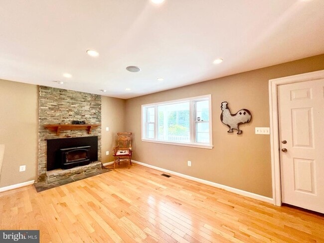 Building Photo - 6605 Keene Dr
