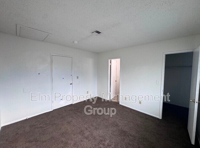 Building Photo - 3411 Civic Center Dr