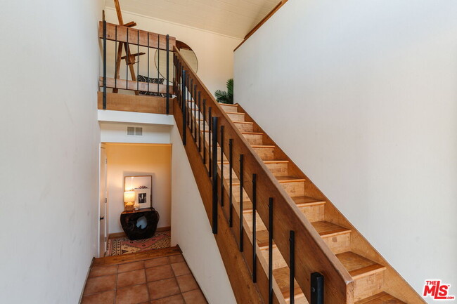 Building Photo - 4450 Alla Rd