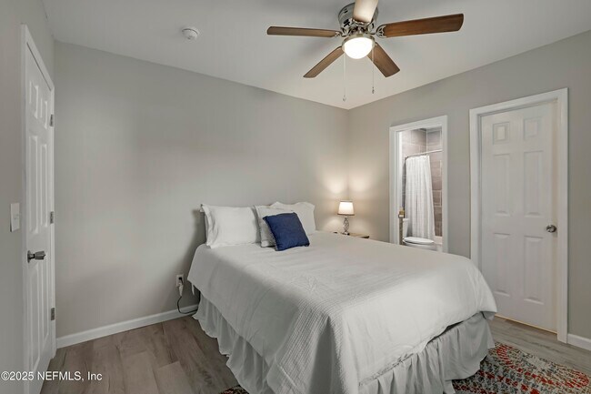 Building Photo - 2908 Broadway Ave