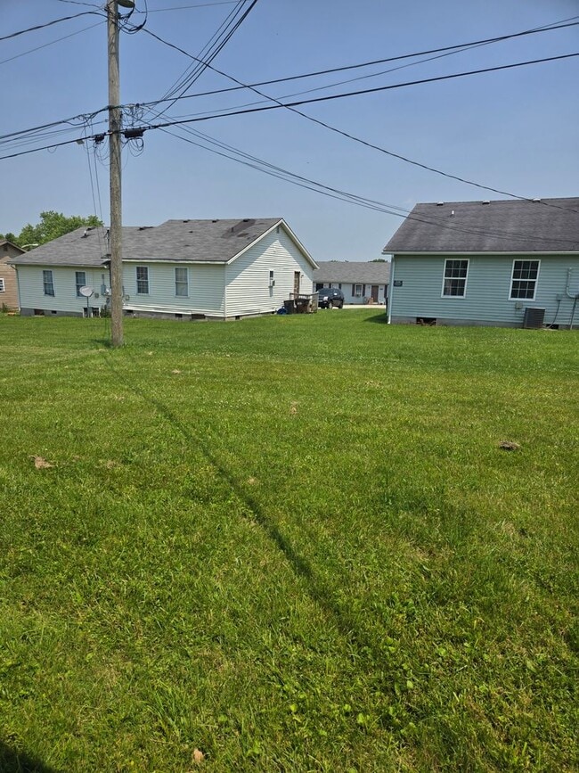 Building Photo - 2 Bedroom, 2 Bath w/ Washer&Dryer Included!