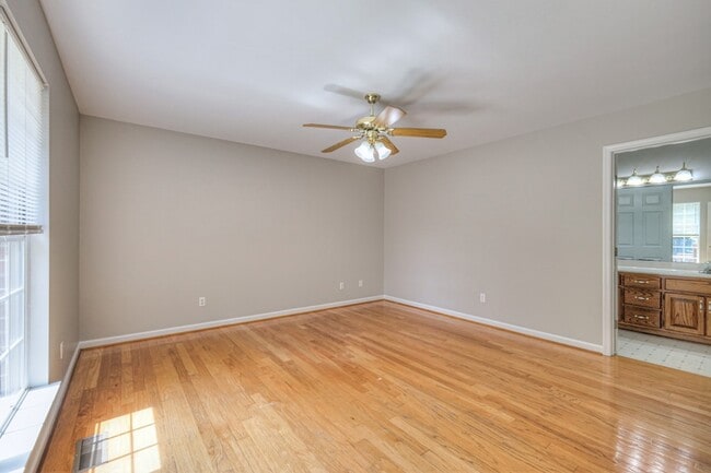 Building Photo - 405 Sandi Ct