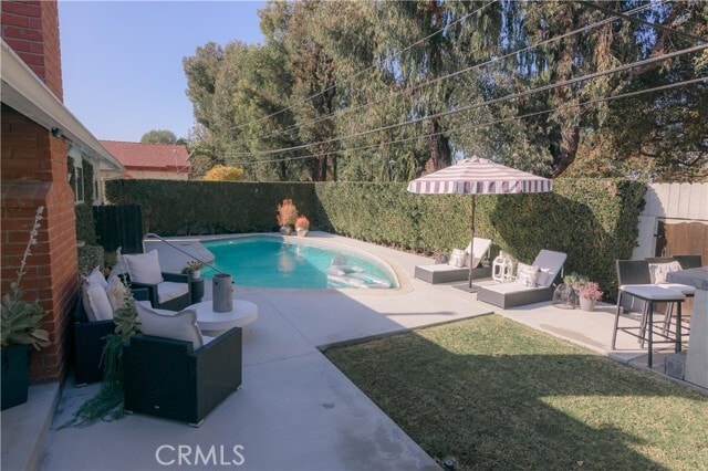 Building Photo - 1226 Londonderry St