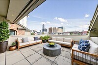 Building Photo - 3319 Bingham Manor Ln