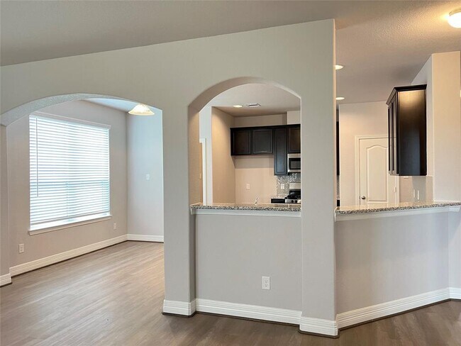 Building Photo - 3214 Aster Mdw Wy