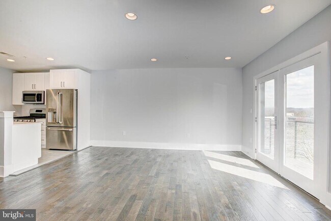 Building Photo - 1827 Benning Rd NE