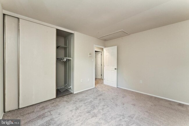 Building Photo - 10657 Spring Oak Ct