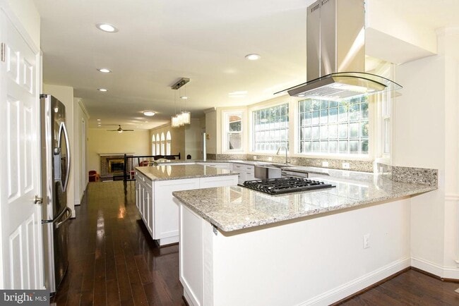 Primary Photo - 8012 Wingate Dr