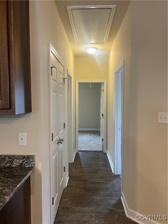 Building Photo - 903 Yellowstone Dr