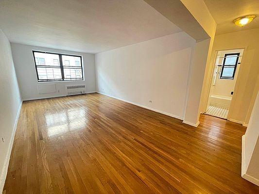 Building Photo - 1 bedroom in BRONX NY 10452