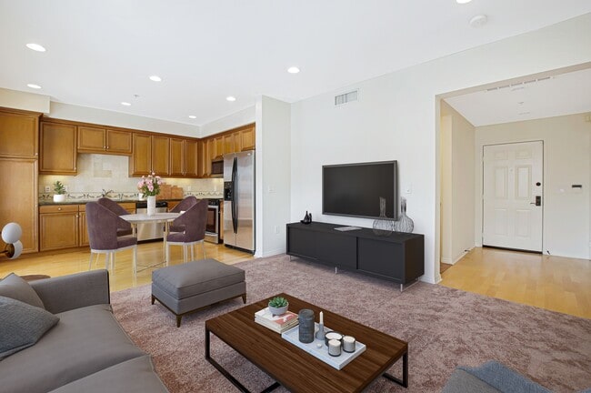 Building Photo - 6020 Seabluff Dr