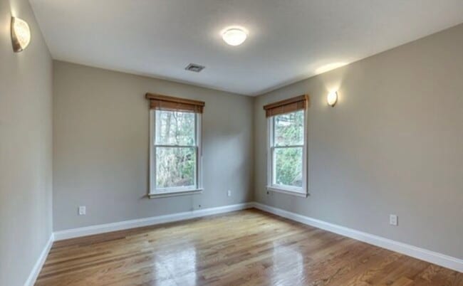 Building Photo - 48 Homsy Ln