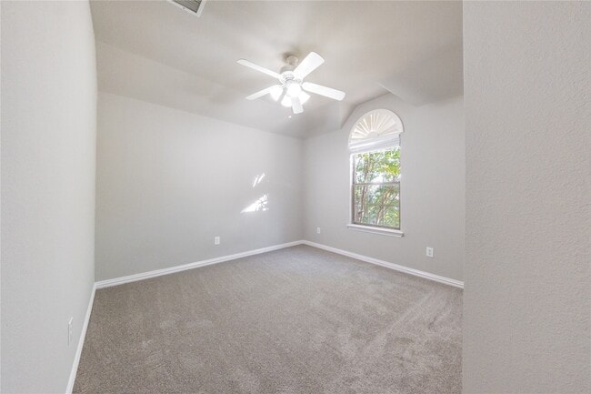 Building Photo - 1067 Valley Vista Dr