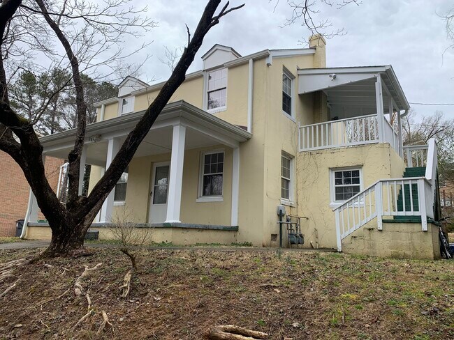 Primary Photo - 104 Westerly Ave