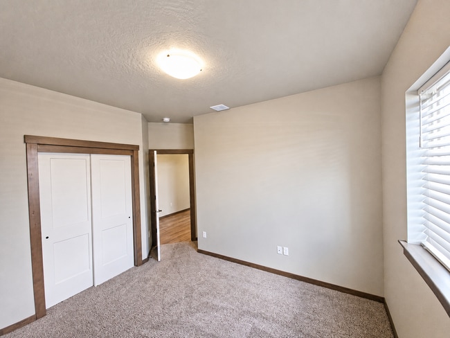 Building Photo - 4340 N Donovan Ln
