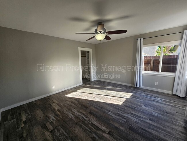 Building Photo - 2810 Sherwin Ave