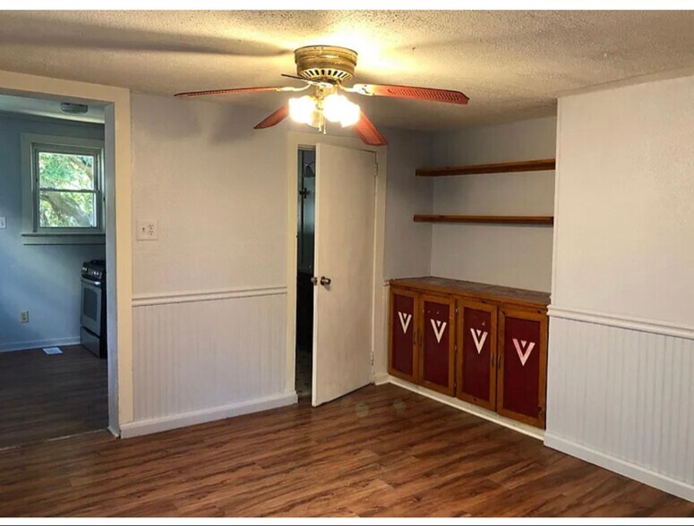 Building Photo - 0 W 2nd St