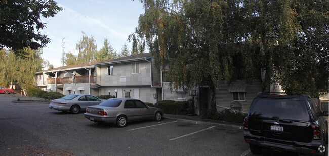 Building Photo - Bridgeport 9 Townhomes