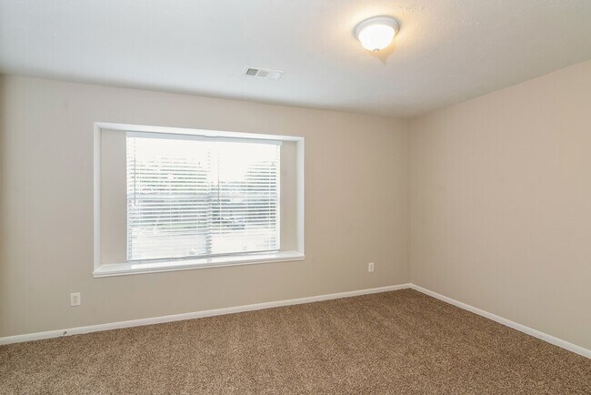 Building Photo - 2098 Clemson Dr