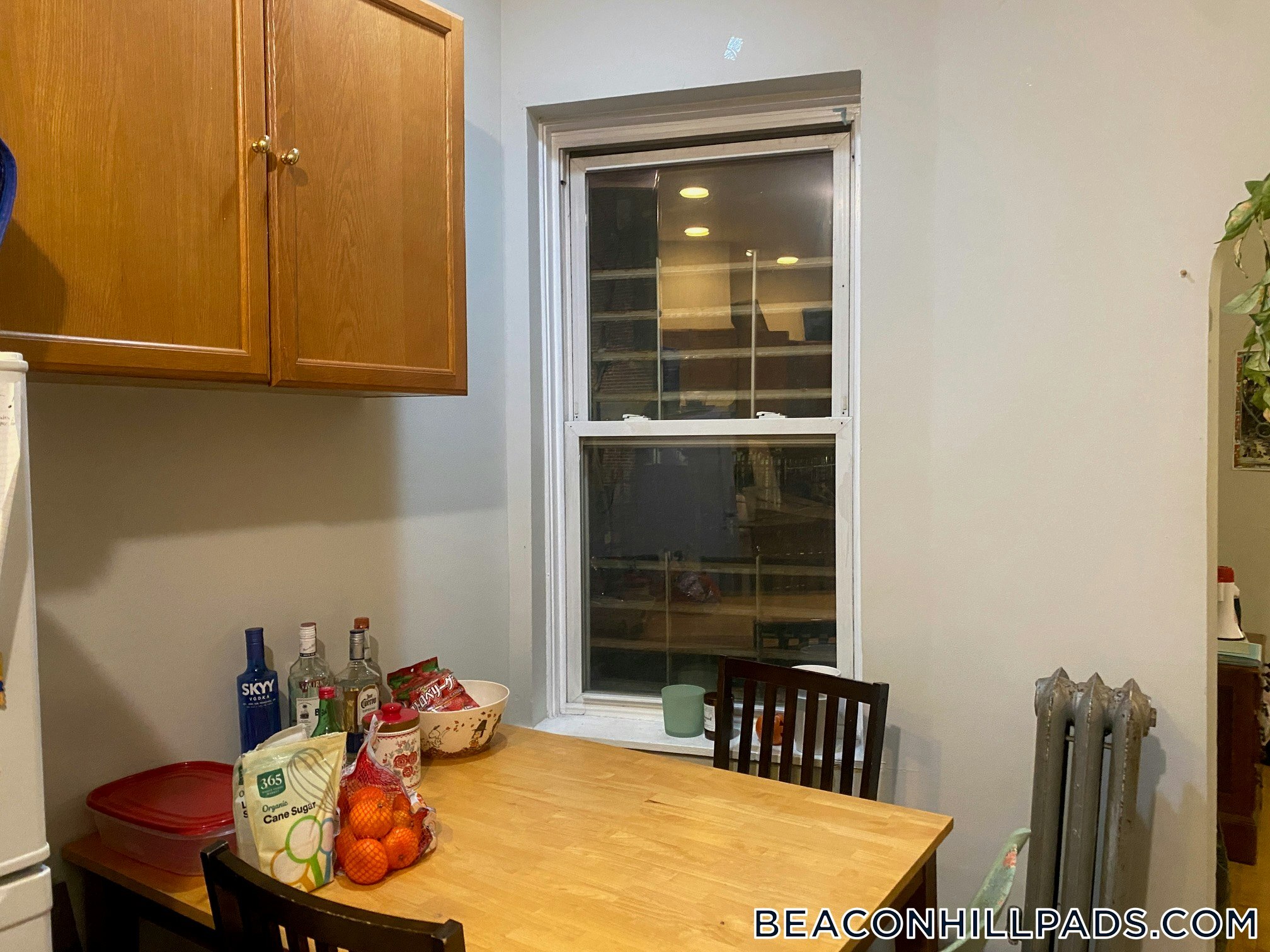 Building Photo - 70 Joy St