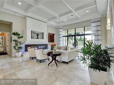 Building Photo - 16853 Crown Bridge Dr