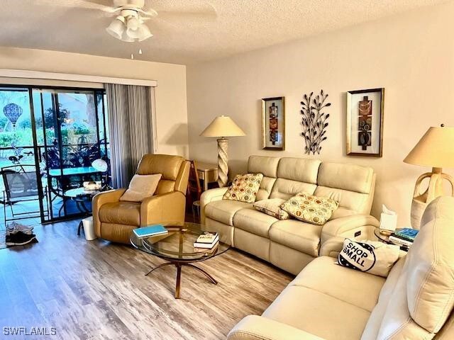Building Photo - 9901 Sunset Cove Ln