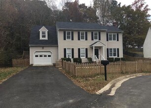 Building Photo - Spacious 5 Bedroom, 2.5 Bath Home for Rent – 2,200 sq. ft.