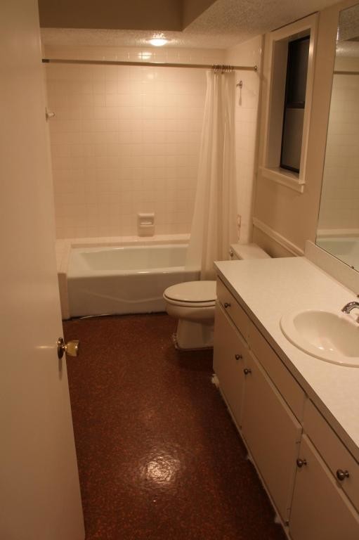 Building Photo - 3544 Shell