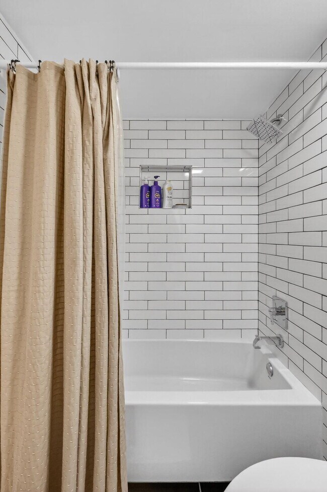 Building Photo - 1520 Masters Cir