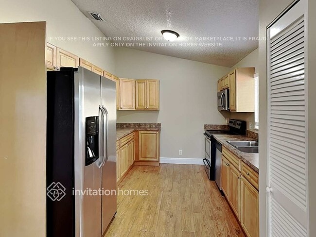 Building Photo - 22270 Tempo Way