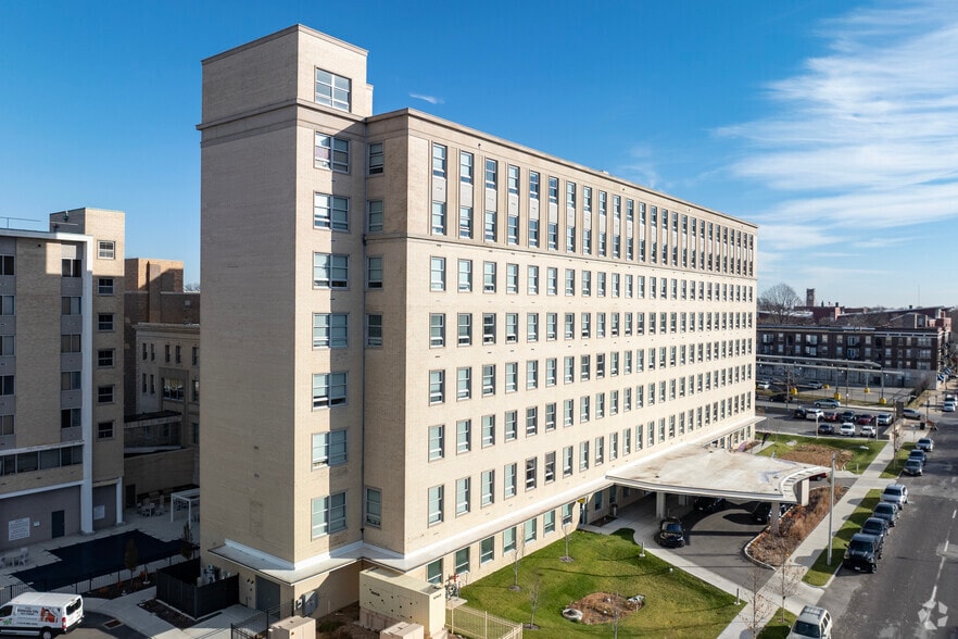 Alternate - Residences at Delmar Divine