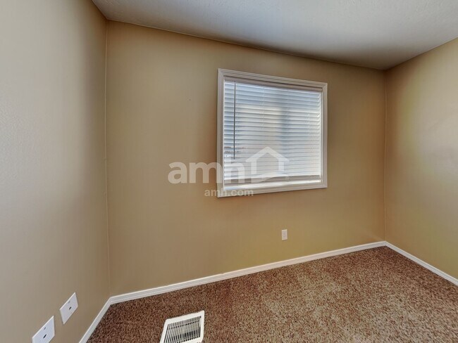 Building Photo - 2360 N Grey Hawk Ave