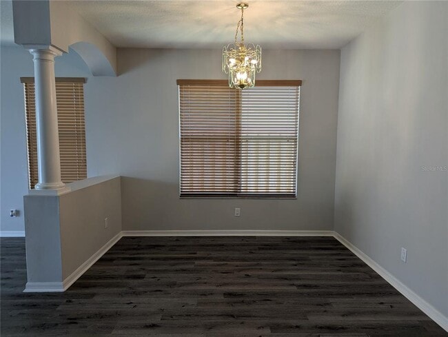 Building Photo - 9818 White Barn Way