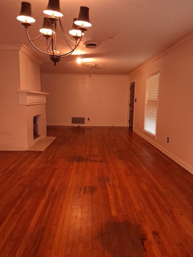 Building Photo - 3bed 2 bath in North East Jxn