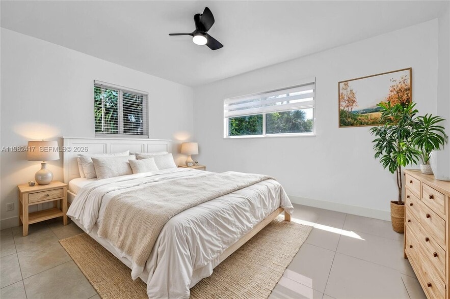 Building Photo - 104 SW 7th St