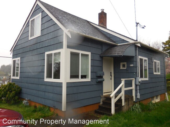 3 br, 1 bath House - 914 Clatsop Ave - 3 br, 1 bath House - 914  Clatsop Ave