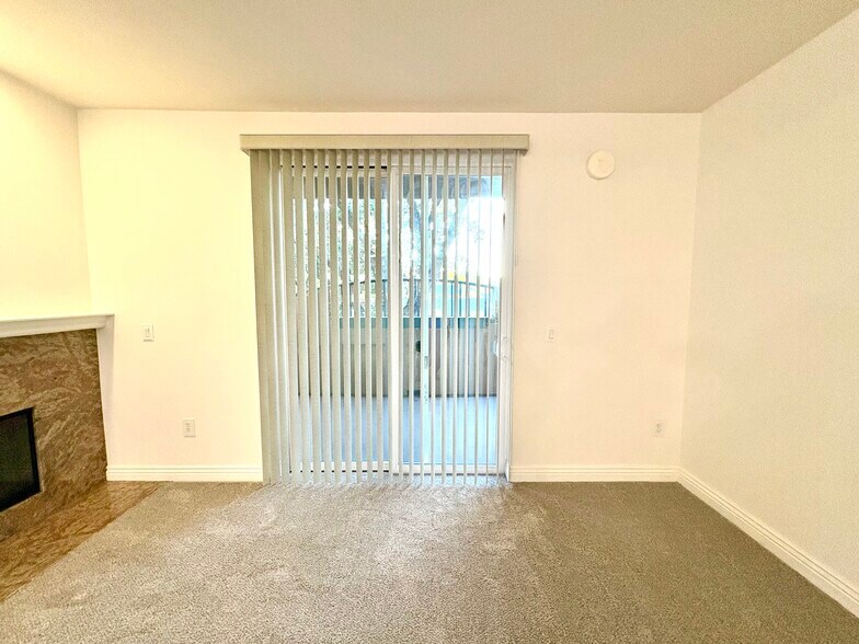 Building Photo - 1310 Creekside Dr