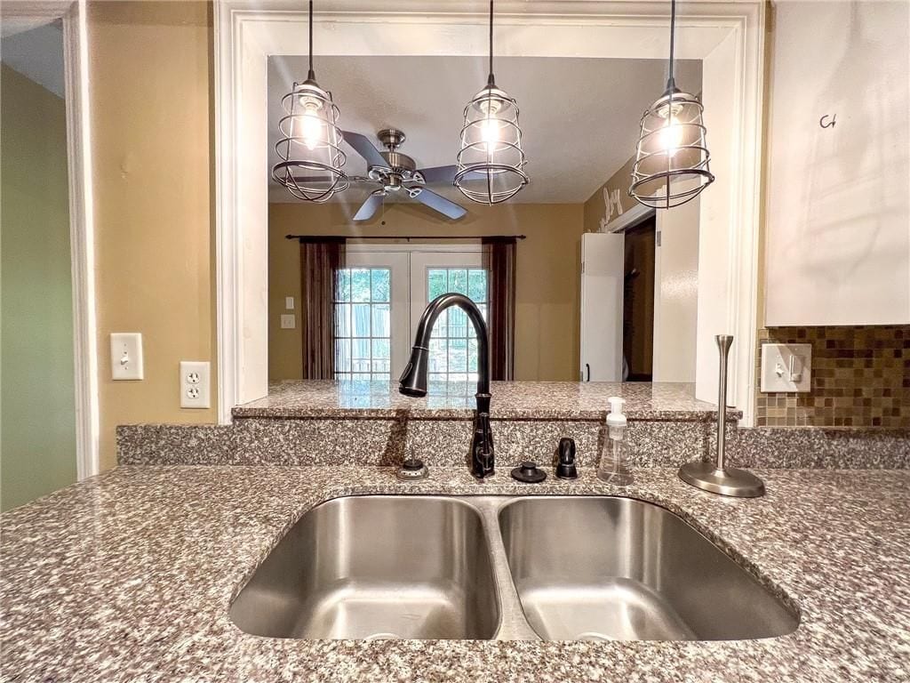 Building Photo - 953 Dickenson Ave