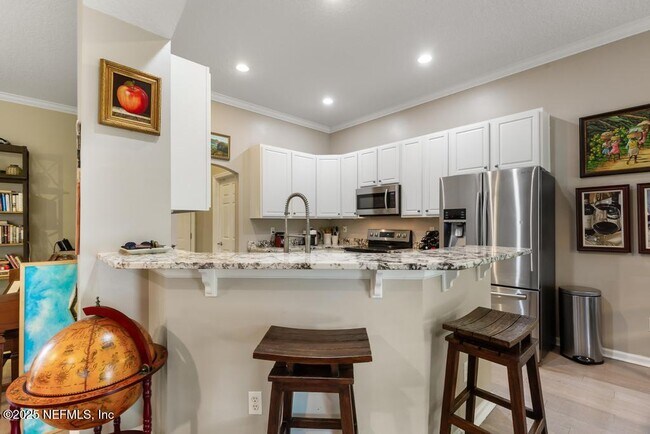 Building Photo - 4572 Comanche Trail Blvd