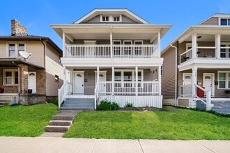 Building Photo - 764-766 Kelton Ave