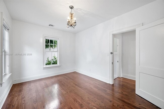 Building Photo - 285 NE 105th St