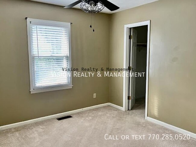 Building Photo - Move in Ready! 3BD/2BA Home in Carrollton