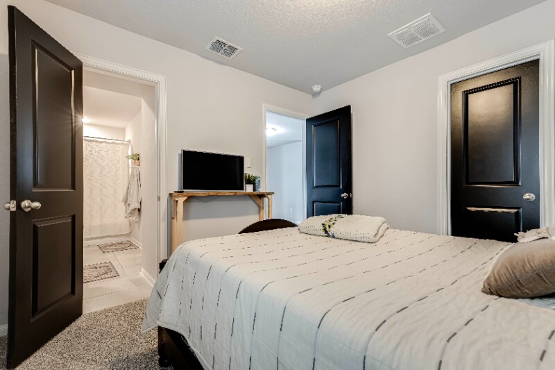 Building Photo - 7919 Deepwell Dr