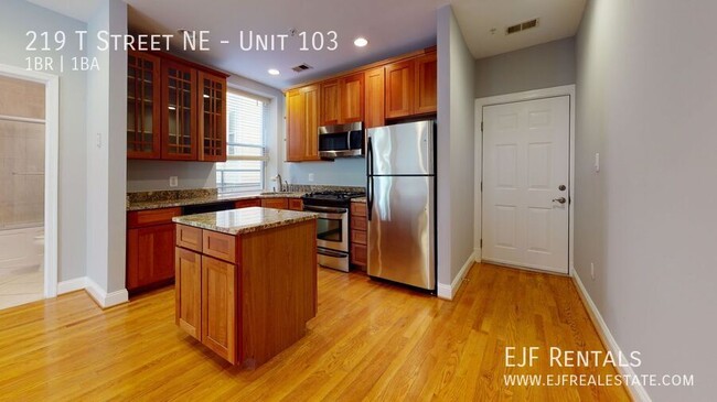 Building Photo - Modern 1 bedroom unit in Bloomingdale/Ecki...