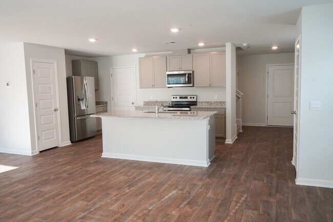 Building Photo - Available Soon!