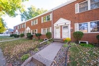 Building Photo - 2040 Montreal Ave