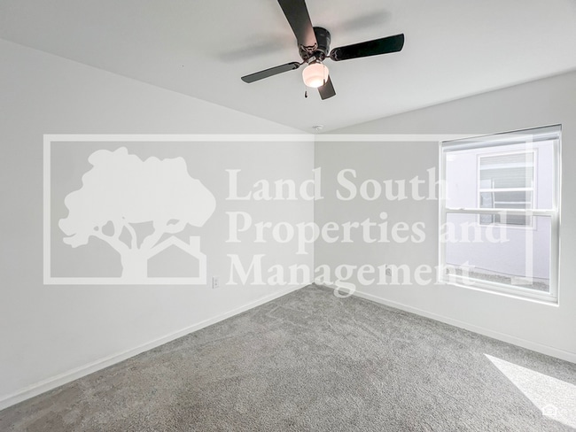 Building Photo - 4811 Rigging St